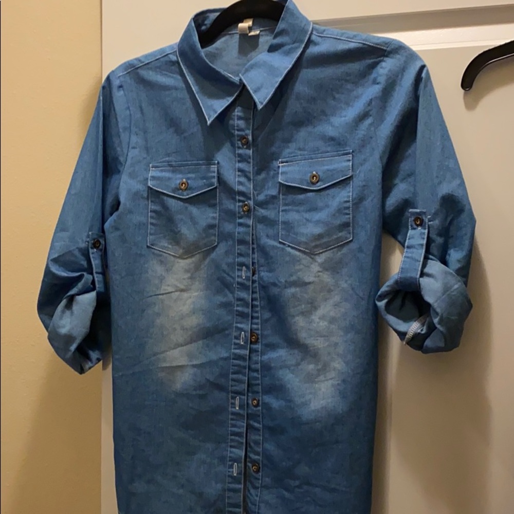 Womens jean shirt.